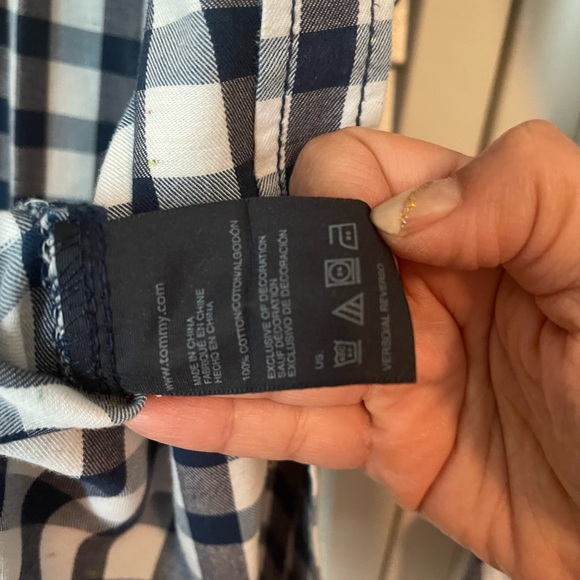 Tommy Hilfiger button down shirt size 16-18 large. Checkered long sleeve - Picture 4 of 6